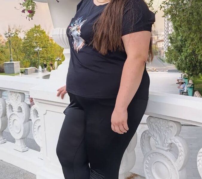 Симпатичная девушка ищет интересного мужчину