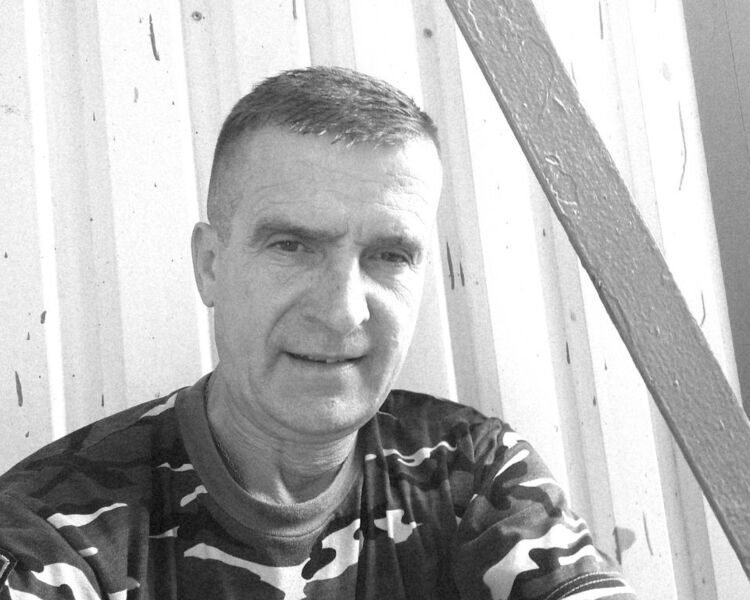 Ищу девушку для знакомства и общения. Напиши 🙂