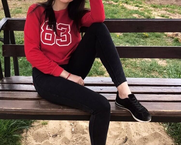 Раскрепощённая, живая и с чувством юмора