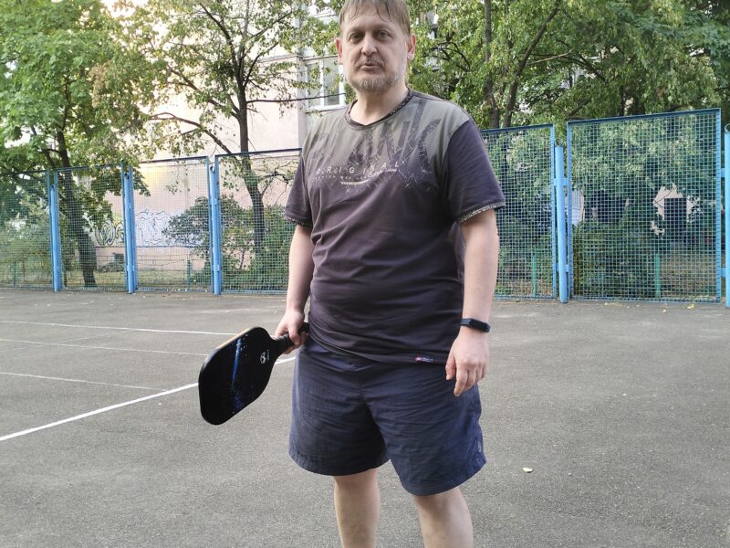 Мужчина в полном расвете сил, но не Карлсон