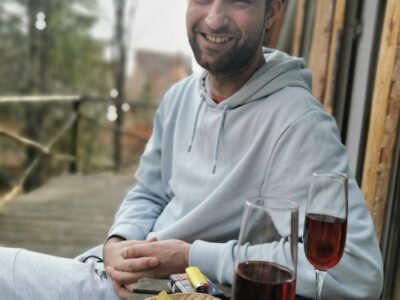 Общаюсь и встречаюсь. Не коммерция