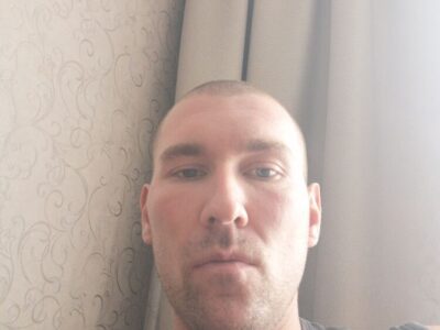 Шукаю конфіденційно дівчину жінку