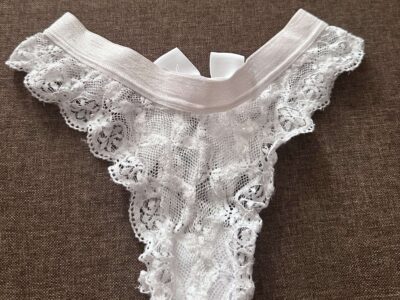 НОШЕНЫЕ ЖЕНСКИЕ ТРУСИКИ