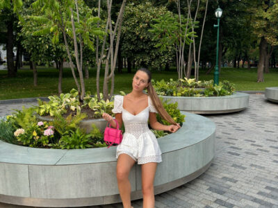 Киев.Девушка познакомится с интересным мужчиной