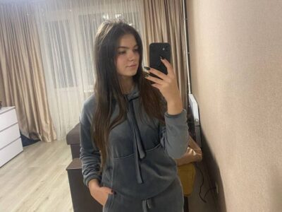 Девушка с загадкой ищет мужчину, который захочет её разгадать