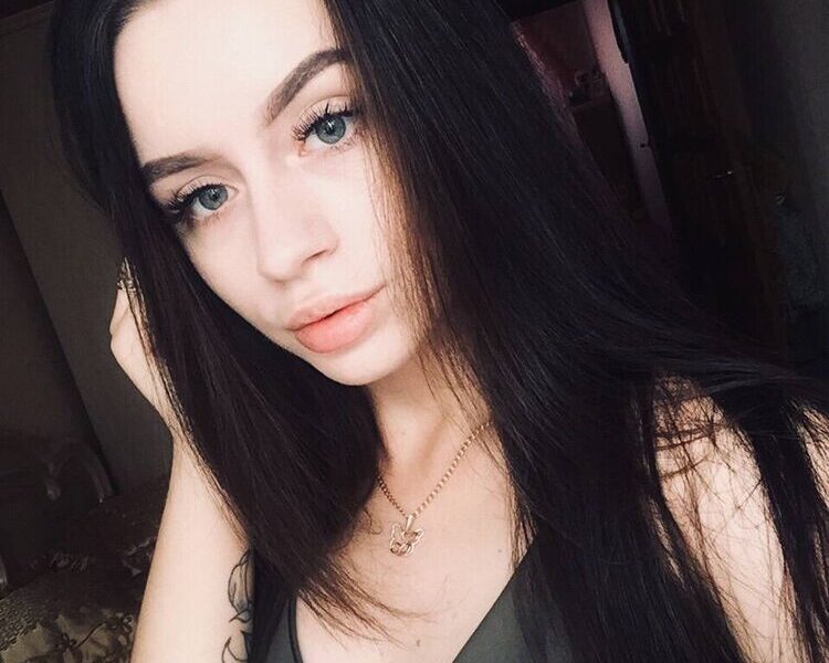 Очаровательная брюнетка. Готова к страстным встречам. Русановка