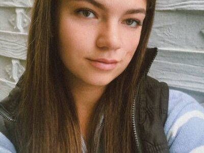 Люблю флирт, взгляды и моменты, которые хочется повторить.